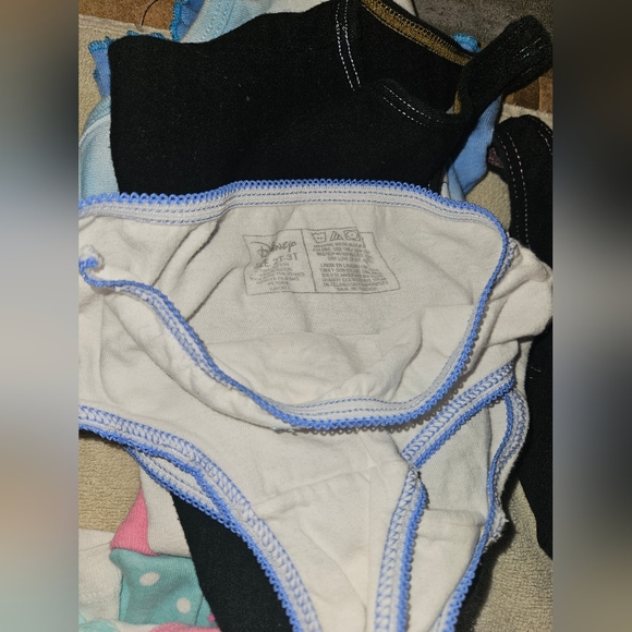 Girls 18 piece sz 6 5 4 3 2. Tops, bottoms, leotards, etc. EUC. GREAT DEAL ๐ - Picture 6 of 6